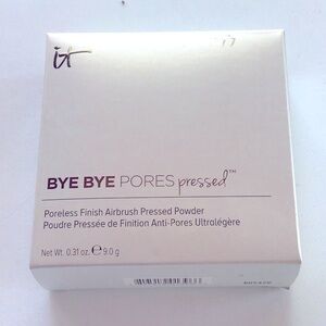 It Cosmetics Bye Bye Pores Pressed Powder